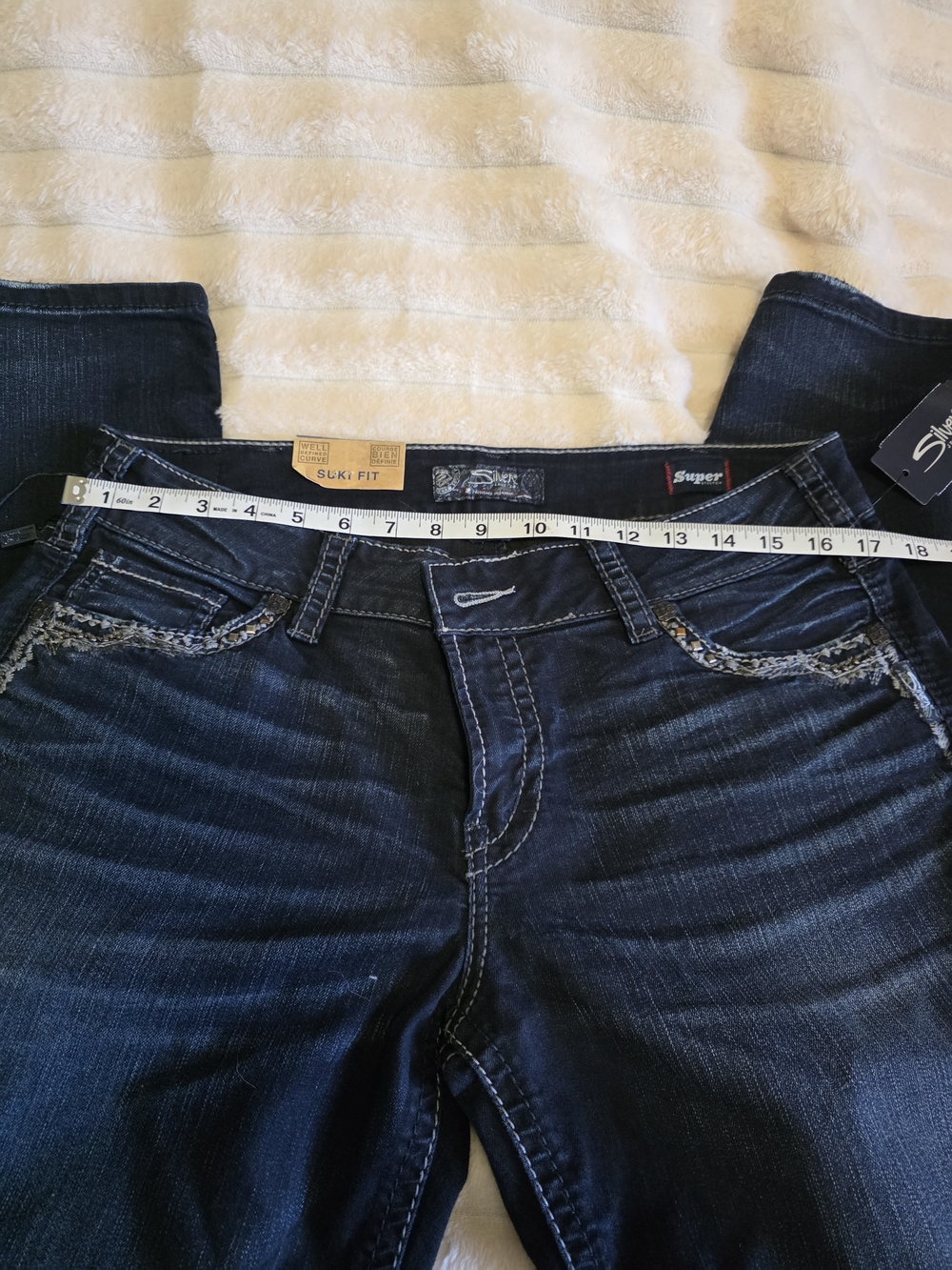 Silver Jeans Dark Blue Embroidered Back Pocket Jeans - Picture 16 of 16